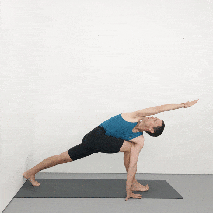 Parivrtta Parsvakonasana iyengar yoga pose
